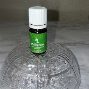 Young Living Petitgrain Essential Oil - Green and White